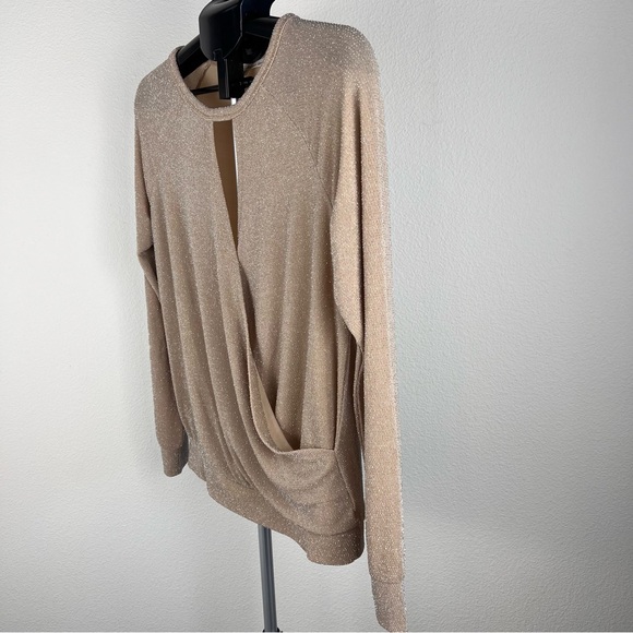 Rachel Roy Gold Shimmer Wrap Style Top Long Sleeve Sparkle Blouse Size S - Picture 2 of 6